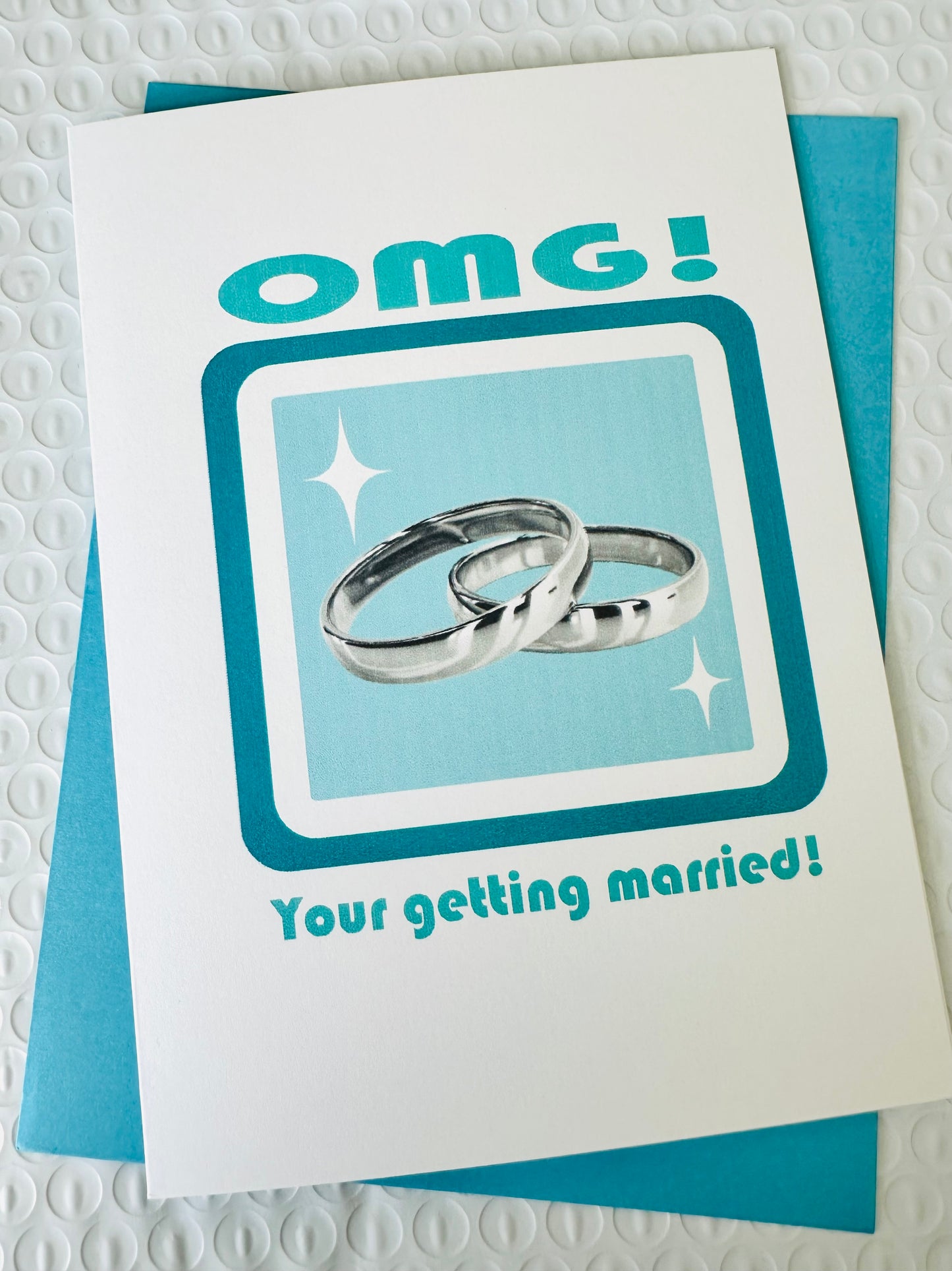 OMG! Your getting married! 5X7 Congrats Modern Engagement Wedding Greeting card
