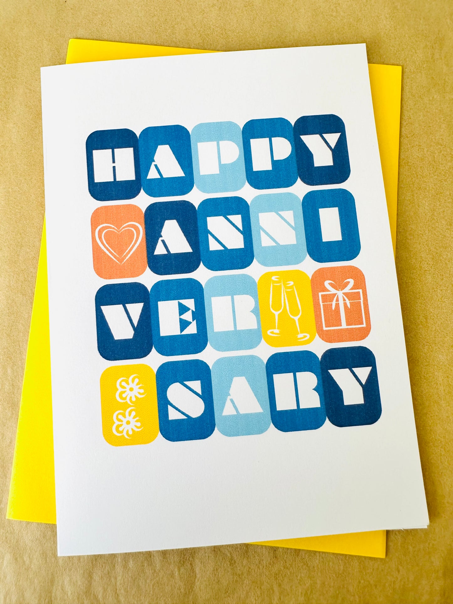Happy Anniversary! Let's Celebrate! 5x7 Modern Anniversary Greeting card