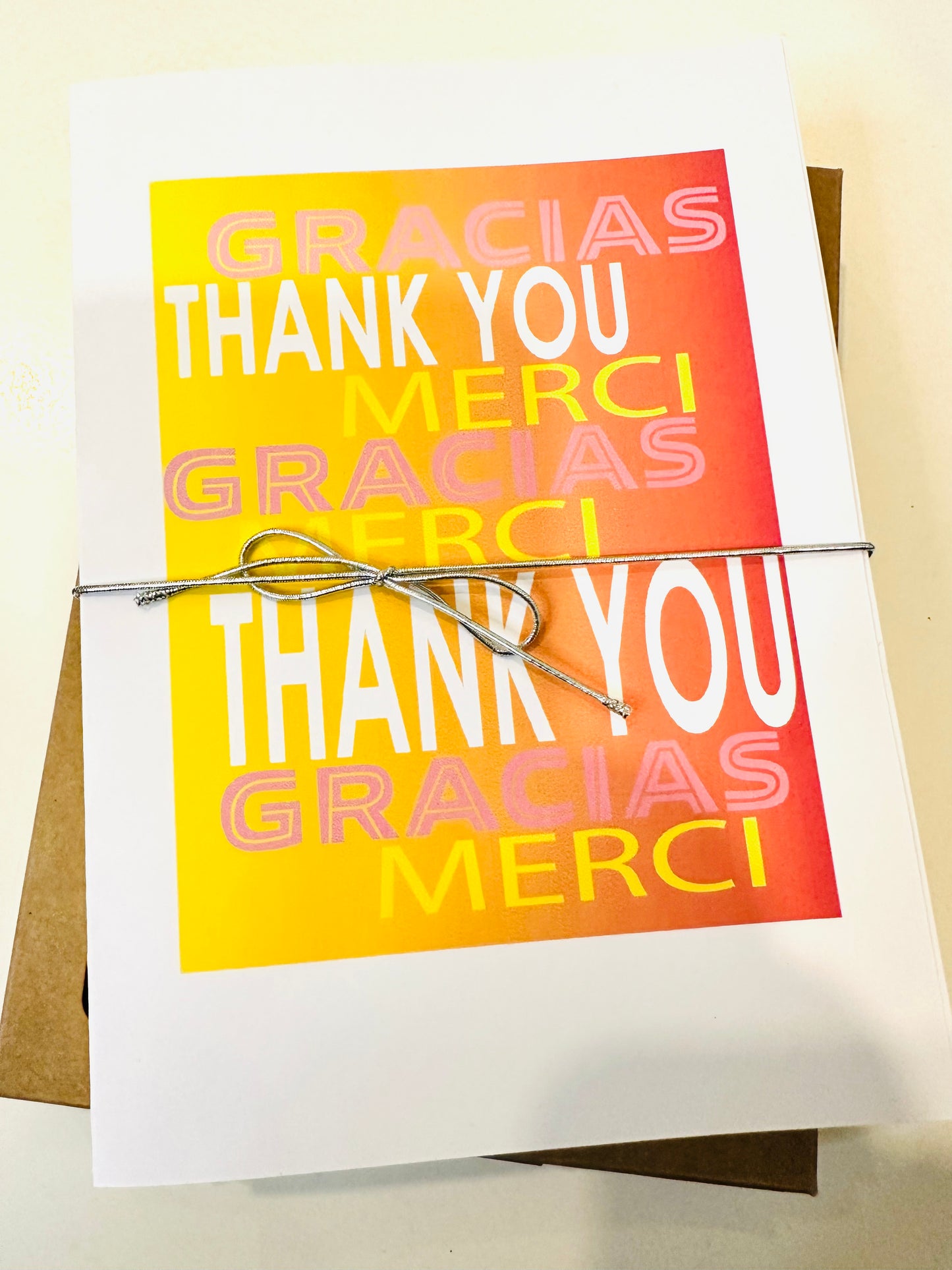 Yellow MANY THANKS 5x7 Multi language boxed note card set of 10